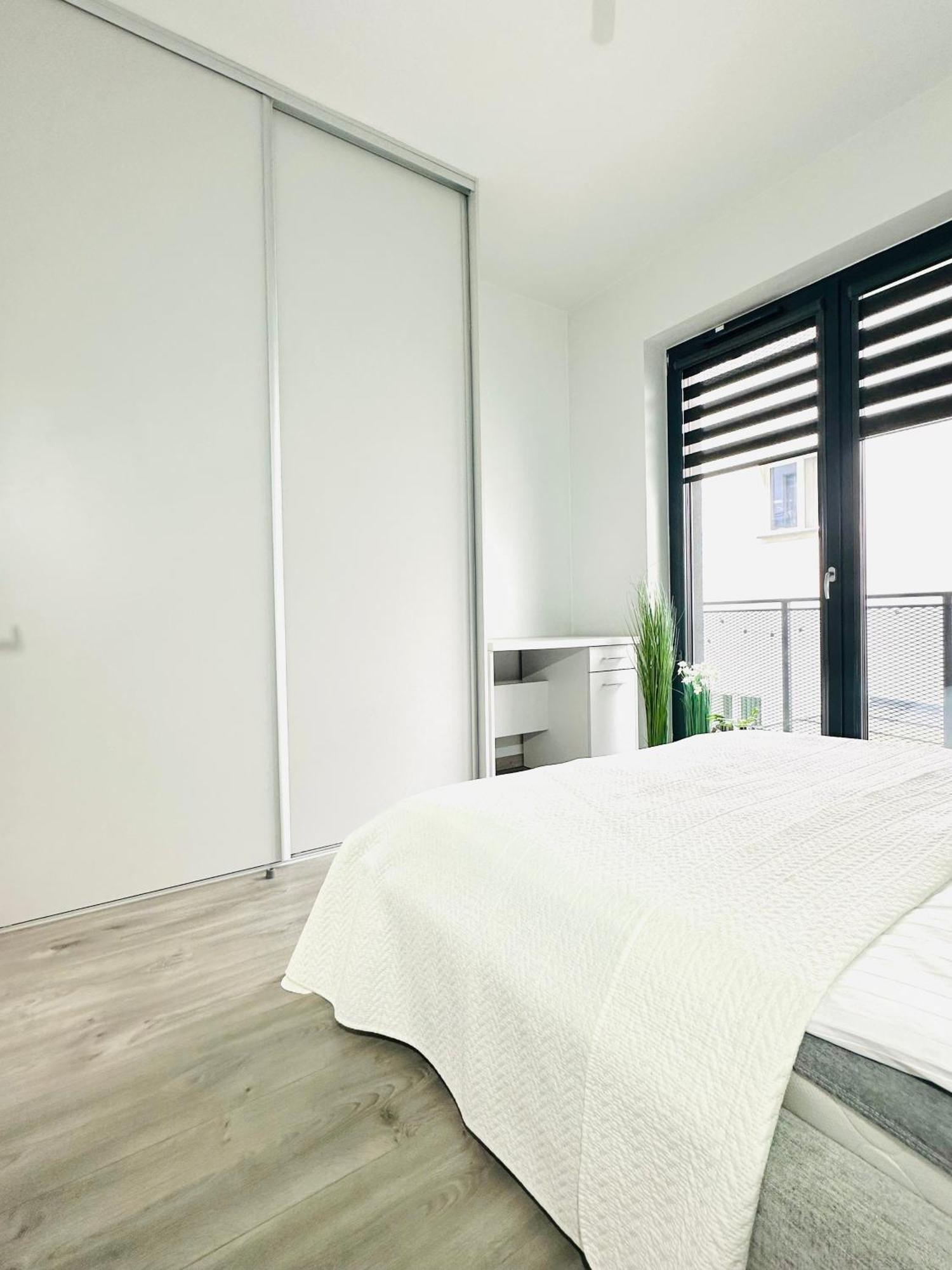 Male Garbary 8 Apartment Poznan Ngoại thất bức ảnh
