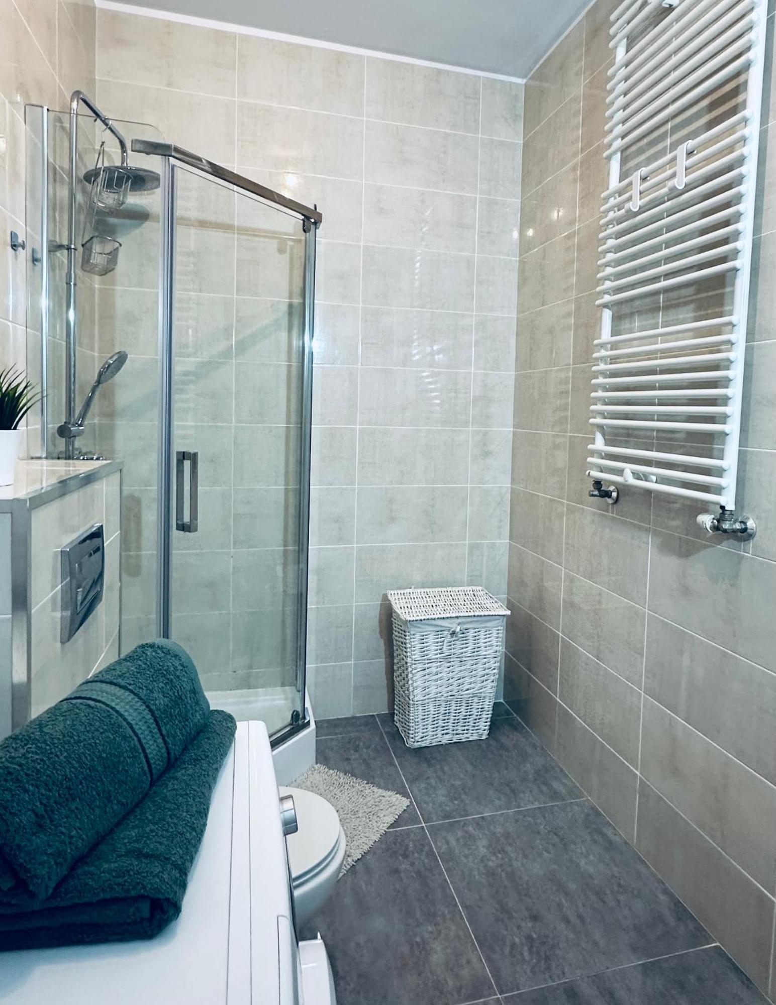Male Garbary 8 Apartment Poznan Ngoại thất bức ảnh